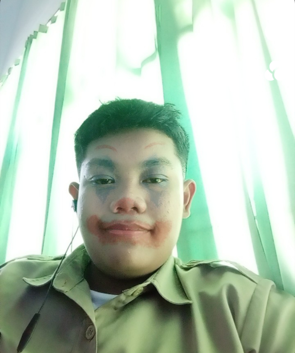 Helmi Ismono As SMKN 10 Semarang Student